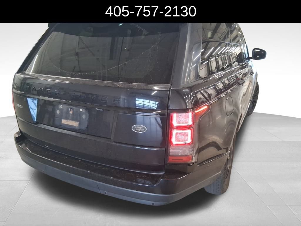 Used 2017 Land Rover Range Rover HSE image 4