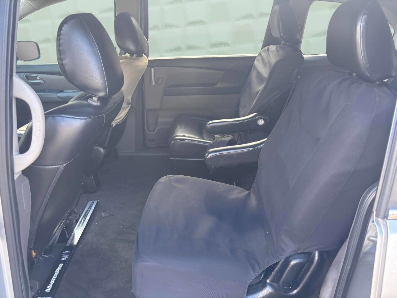 Used 2011 Honda Odyssey LX image 16