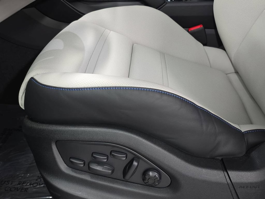 New 2026 Porsche Cayenne GTS AWD/4WD image 24