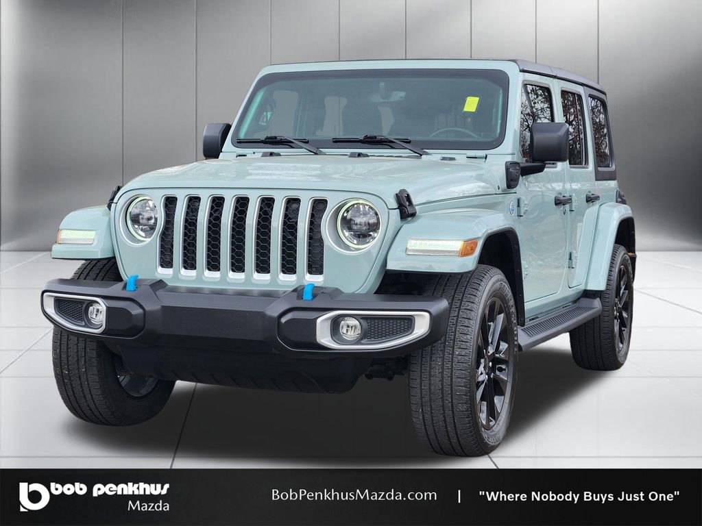 Used 2023 Jeep Wrangler Unlimited Sahara w/ Cold Weather Group AWD/4WD image 23