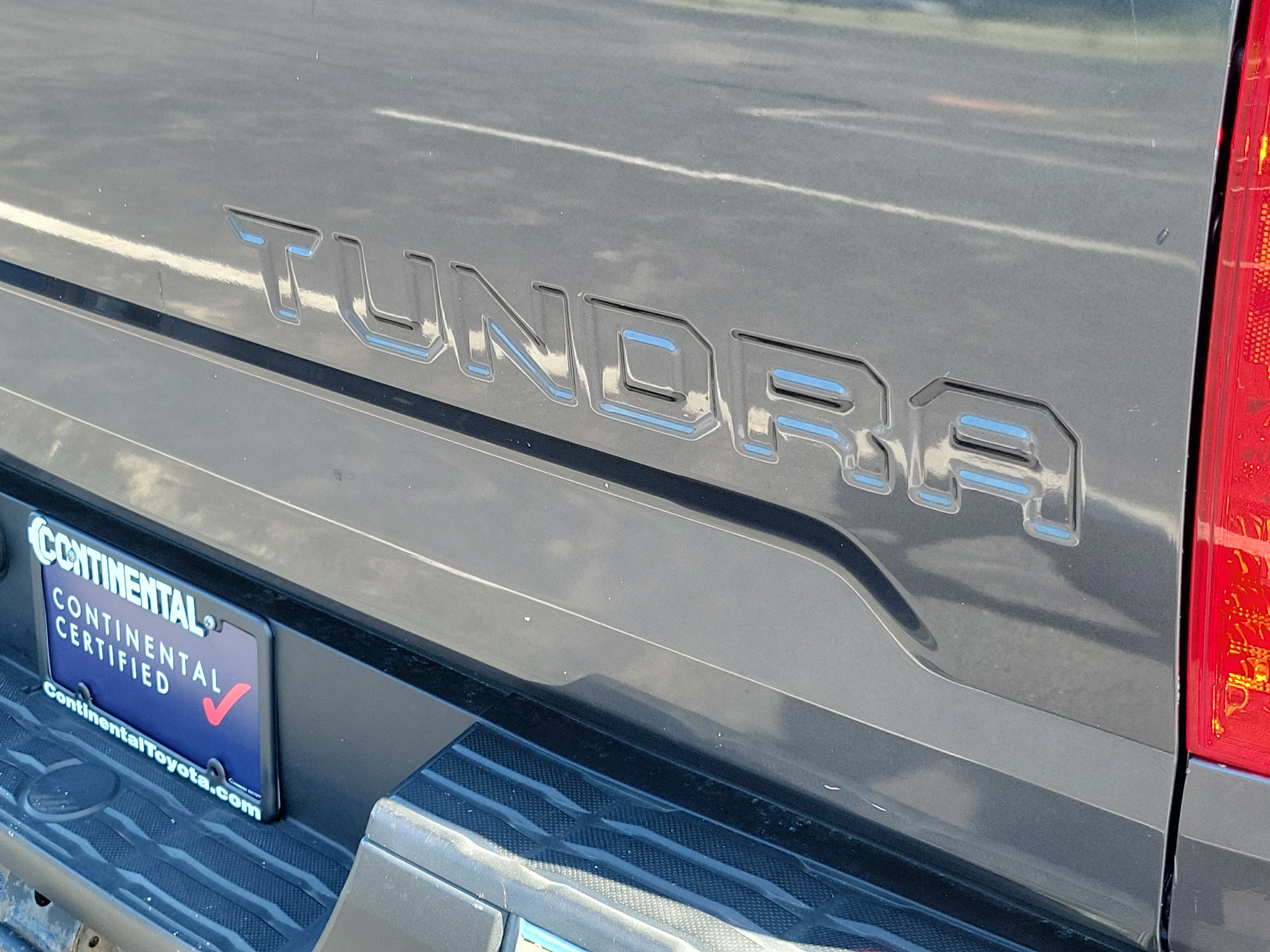 Used 2018 Toyota Tundra SR5 RWD image 8
