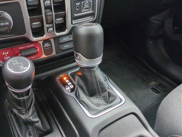 Used 2024 Jeep Gladiator Willys image 11