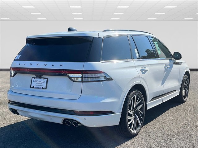 New 2025 Lincoln Aviator Black Label w/ Jet Appearance Package image 3