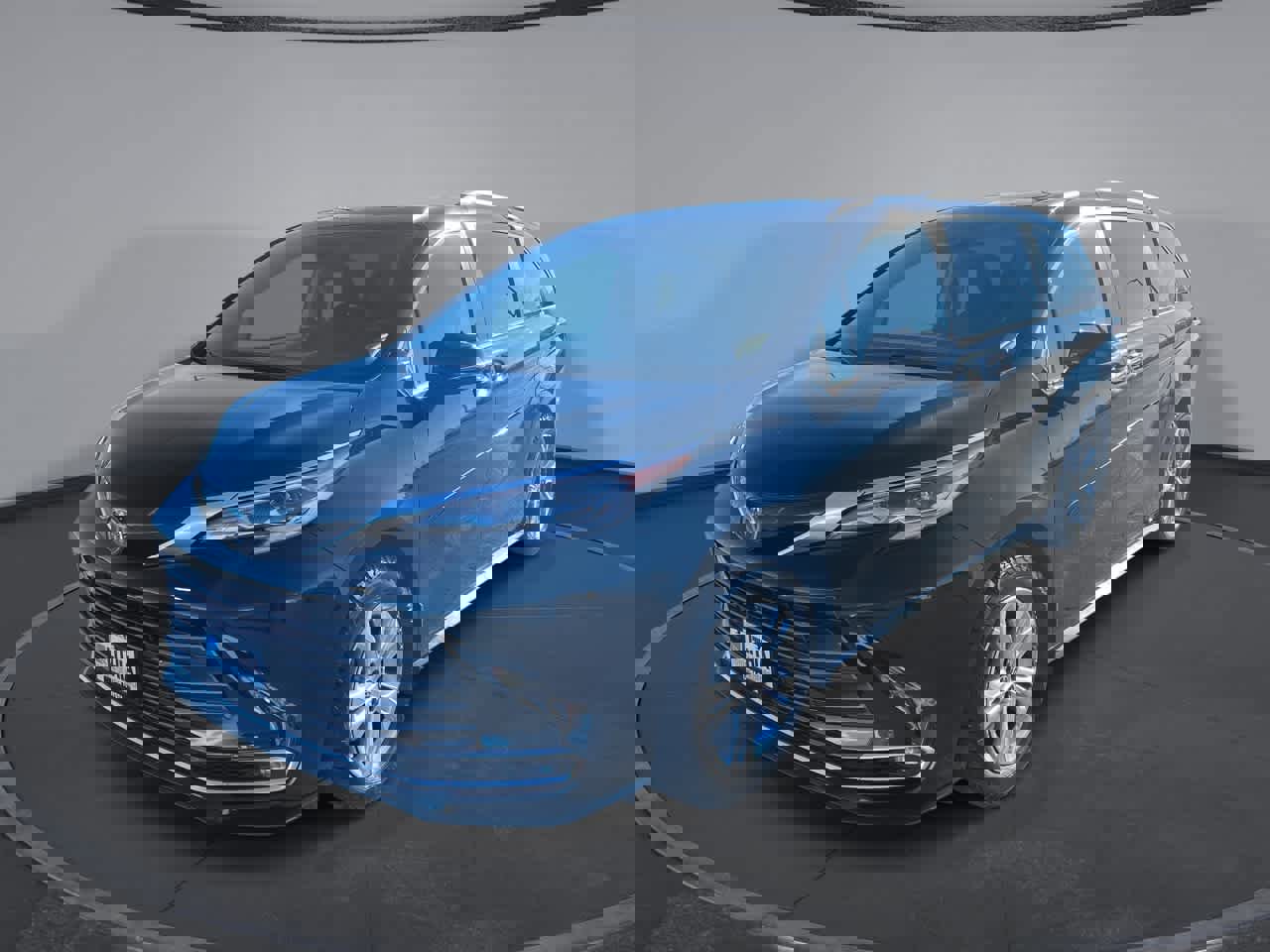 Certified 2022 Toyota Sienna Platinum