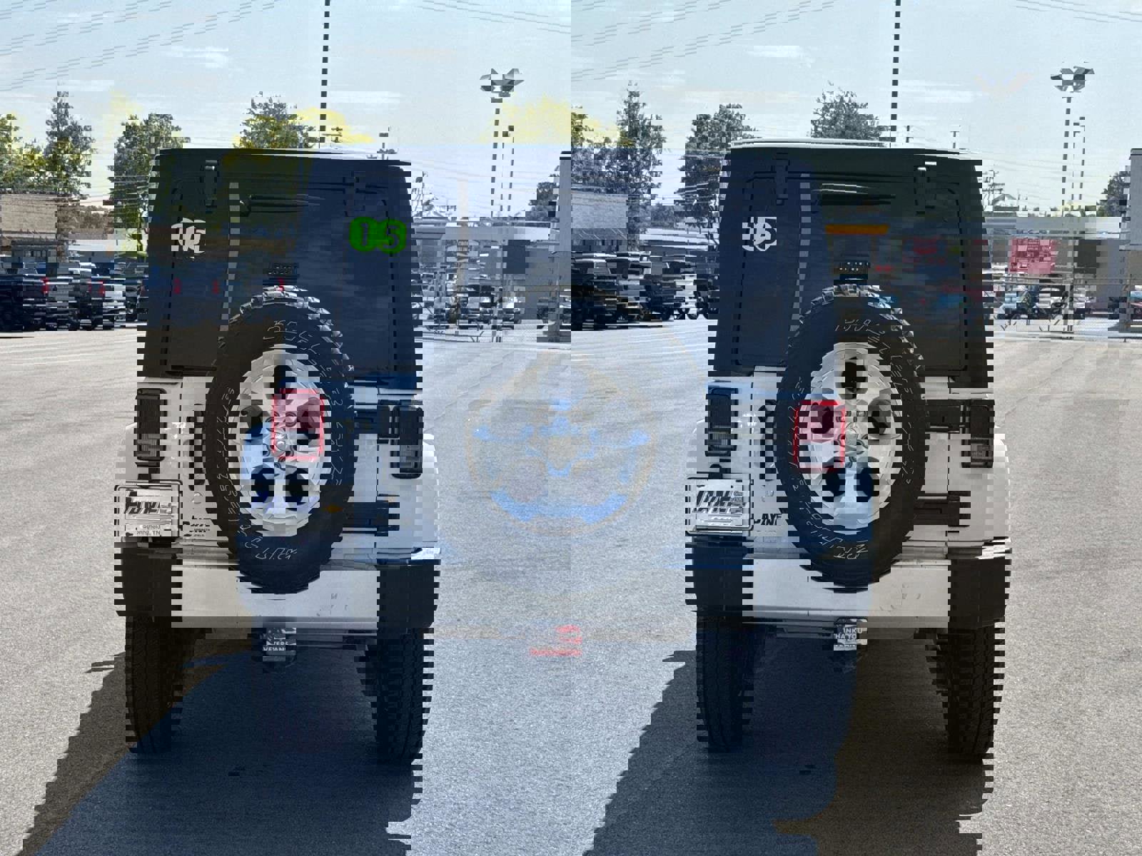 Used 2015 Jeep Wrangler Unlimited Sahara w/ Dual Top Group image 16