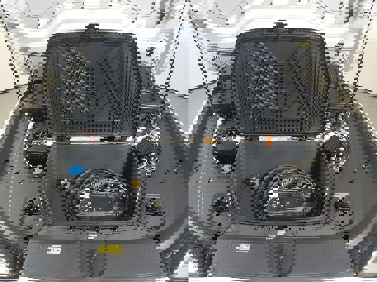 Certified 2021 Audi e-tron Premium Plus w/ Premium Plus Package image 27