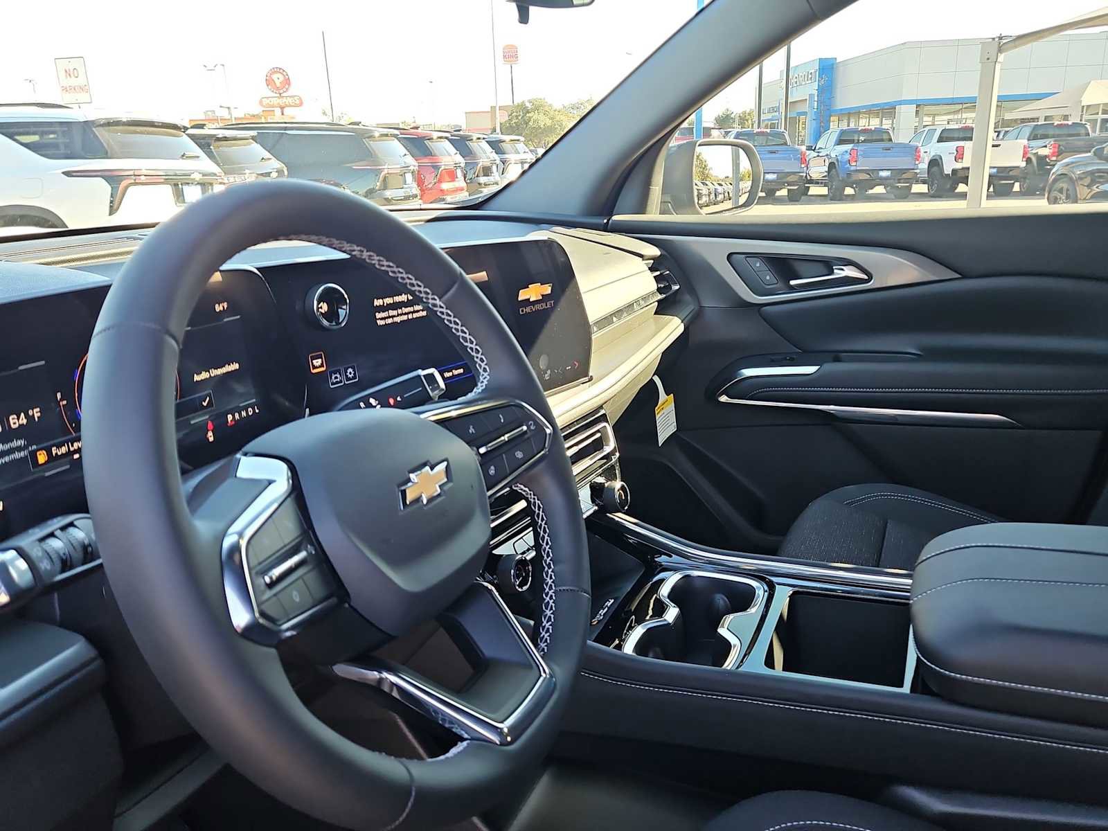 New 2026 Chevrolet Traverse LT image 10