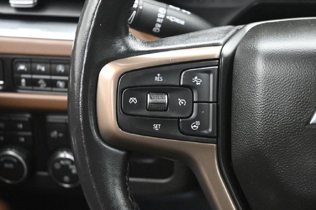 Used 2022 Chevrolet Suburban High Country AWD/4WD image 17