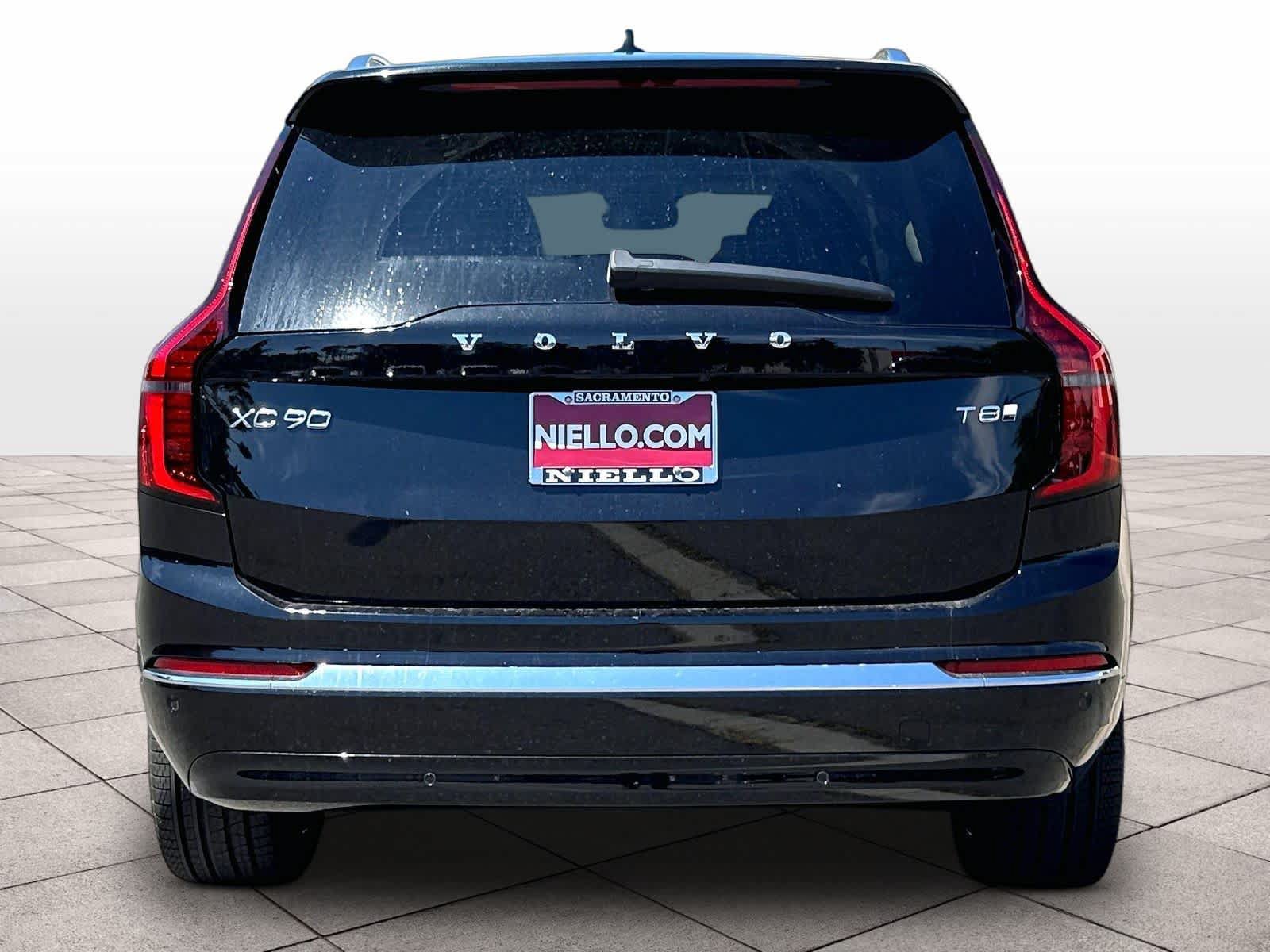 New 2026 Volvo XC90 T8 Ultra w/ Protection Package AWD/4WD image 6