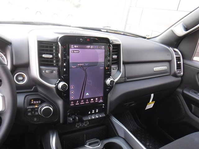 New 2026 RAM 1500 4x4 Crew Cab image 20
