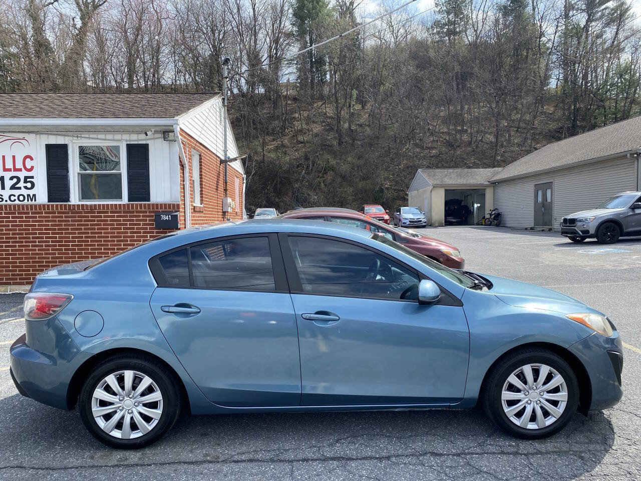 Used 2011 MAZDA MAZDA3 i Sport image 4