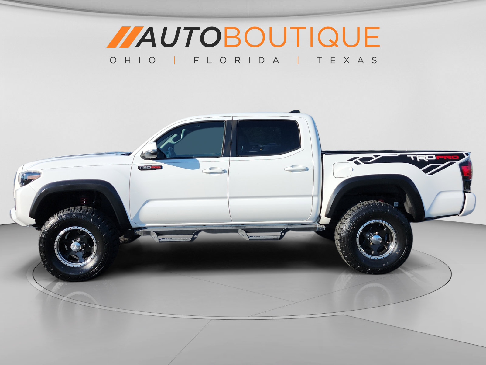 Used 2019 Toyota Tacoma TRD Pro AWD/4WD image 2