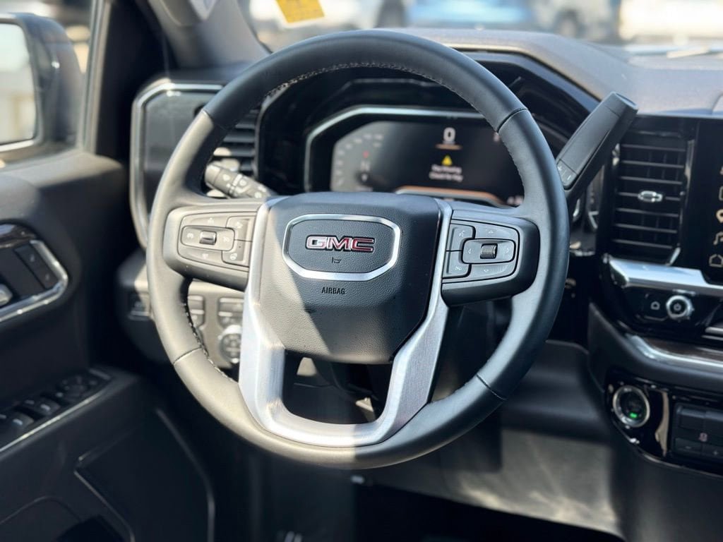 Used 2025 GMC Sierra 1500 Elevation AWD/4WD image 13