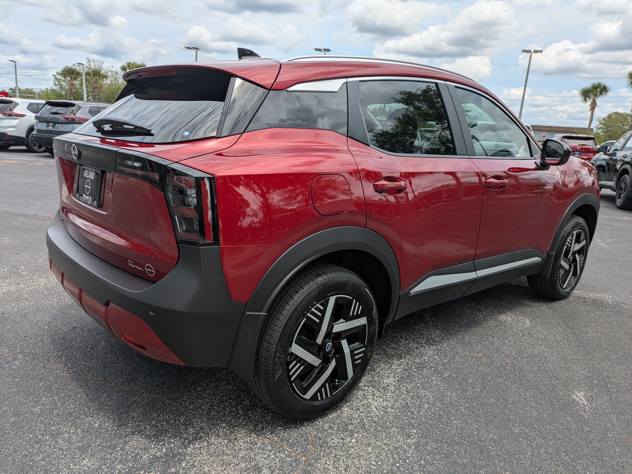 New 2026 Nissan Kicks SV w/ Charging Package FWD image 4
