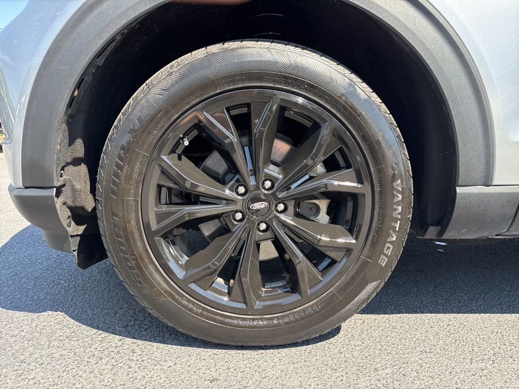 Used 2024 Ford Explorer Limited AWD/4WD image 35