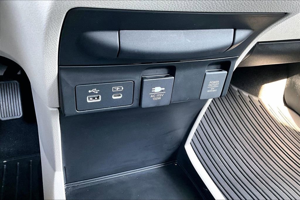 Certified 2025 Honda Odyssey Touring image 15