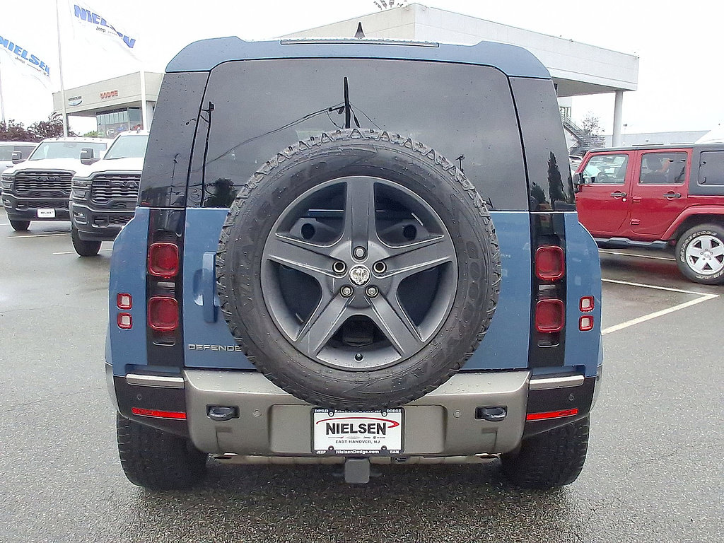 Used 2024 Land Rover Defender 90 X-Dynamic SE AWD/4WD image 29
