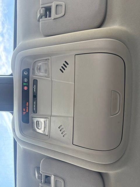 Used 2023 Chevrolet Equinox LT AWD/4WD image 30