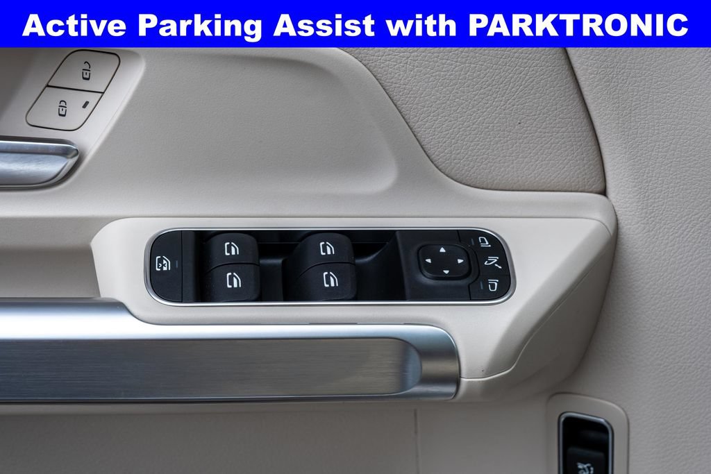 Used 2026 Mercedes-Benz GLB 250 4MATIC w/ Exclusive Package image 15
