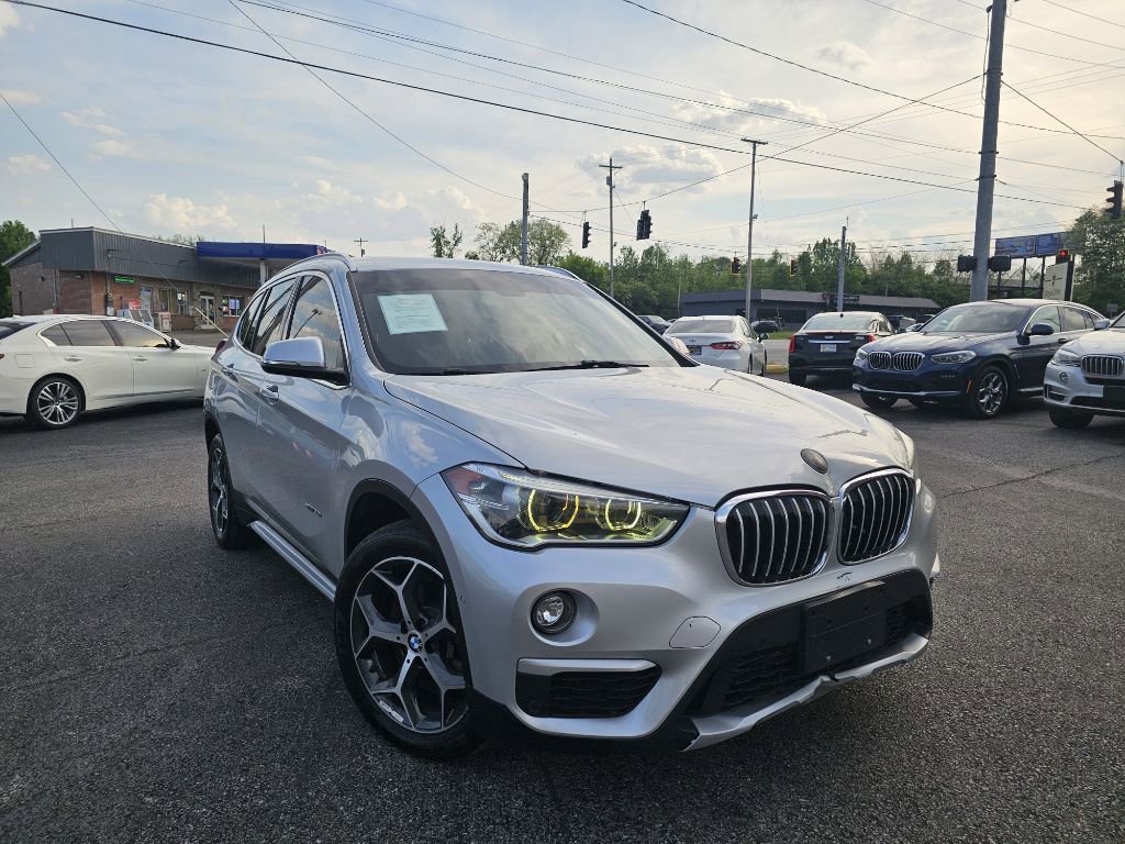 Used 2017 BMW X1 xDrive28i AWD/4WD image 5