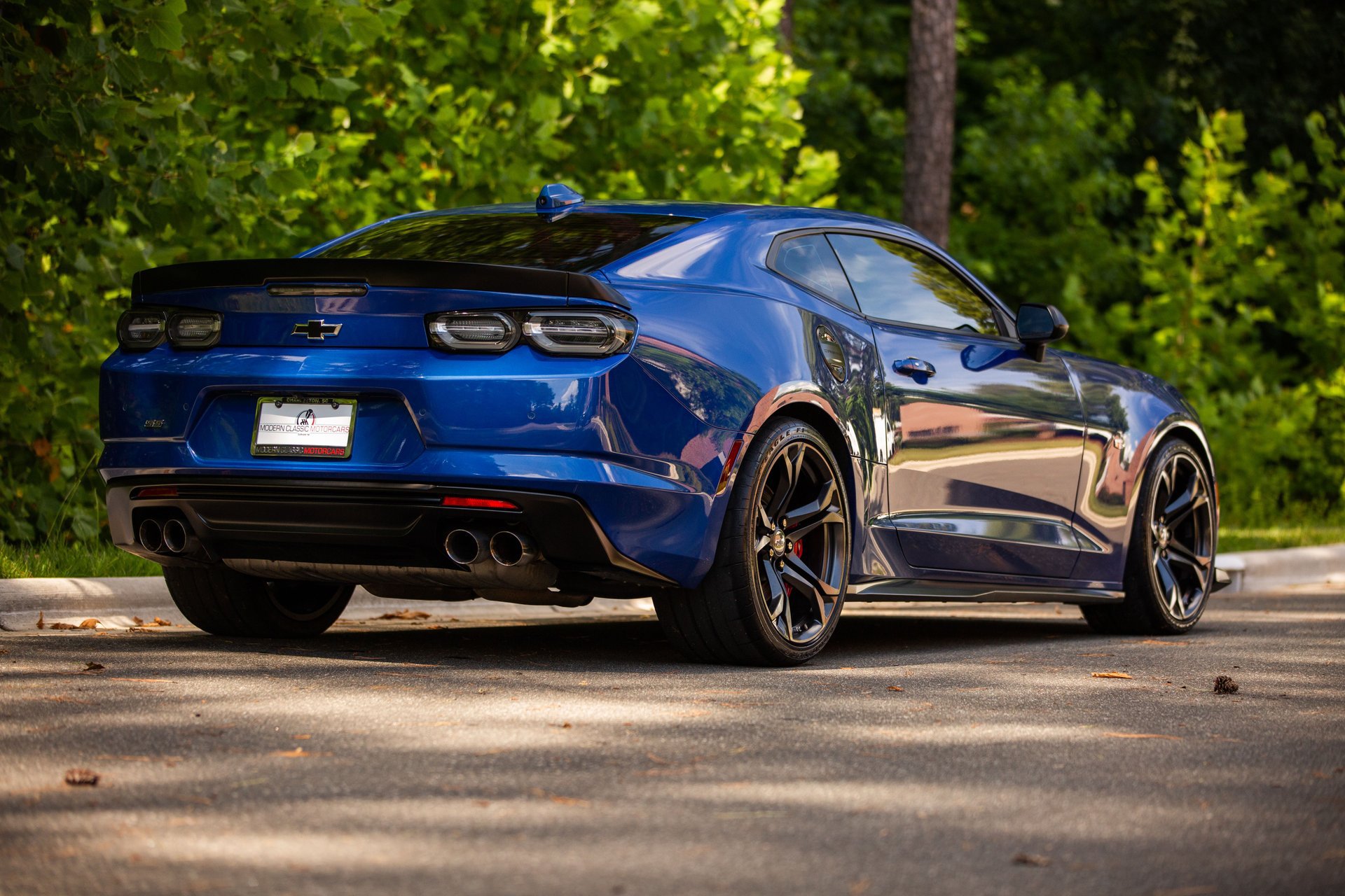 Used 2023 Chevrolet Camaro SS RWD image 17