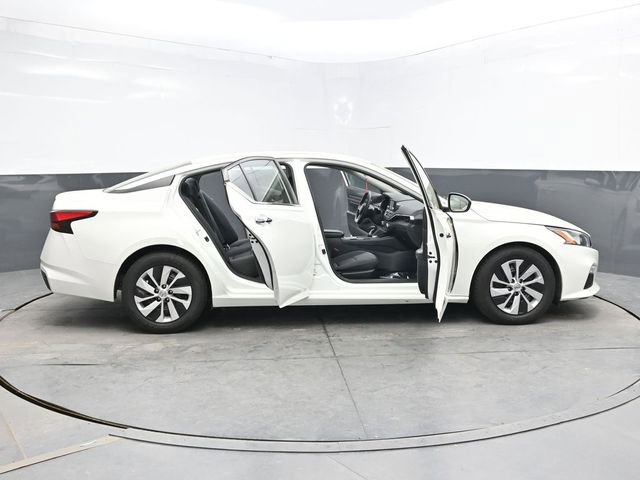 Used 2021 Nissan Altima 2.5 S FWD image 43