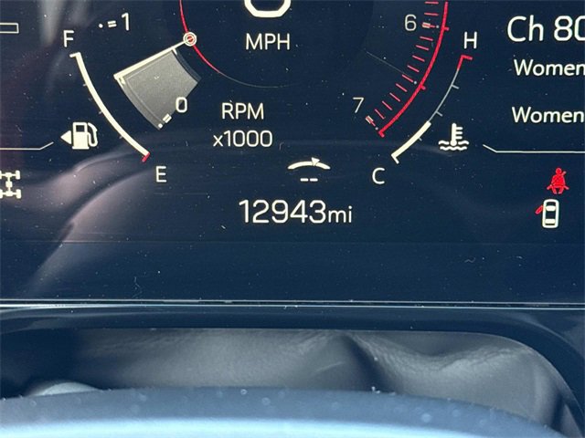 Used 2025 GMC Yukon Denali w/ Sun & Power Step Package image 27