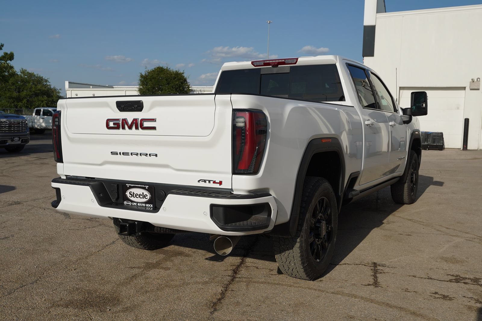 New 2026 GMC Sierra 2500 AT4 w/ AT4 Premium Plus Package AWD/4WD image 5