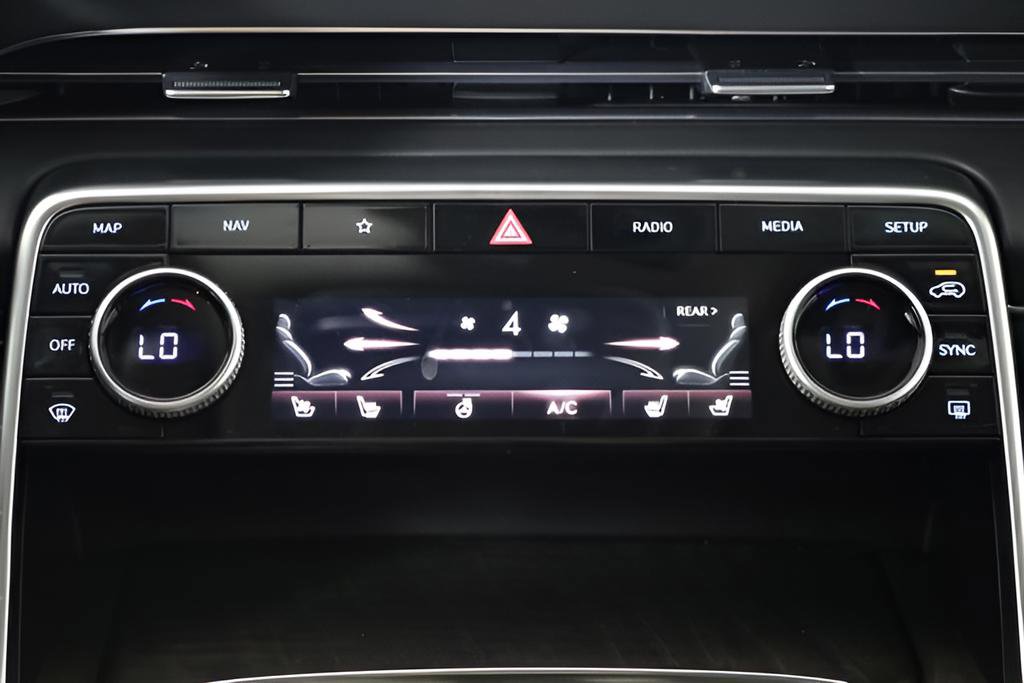 Used 2023 Genesis GV80 2.5T w/ Prestige Package image 18