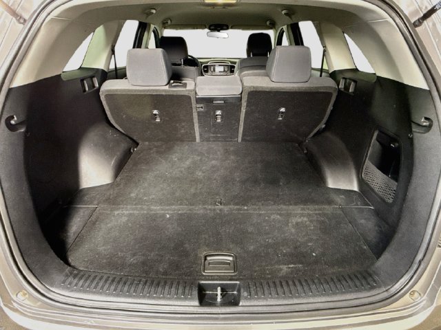 Used 2017 Kia Sorento FWD image 34