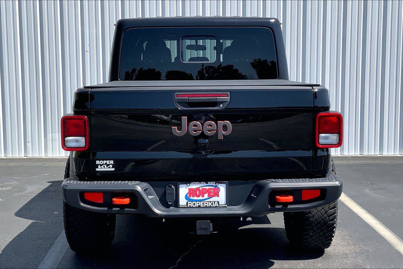 Used 2021 Jeep Gladiator Mojave w/ Cold Weather Group AWD/4WD image 4