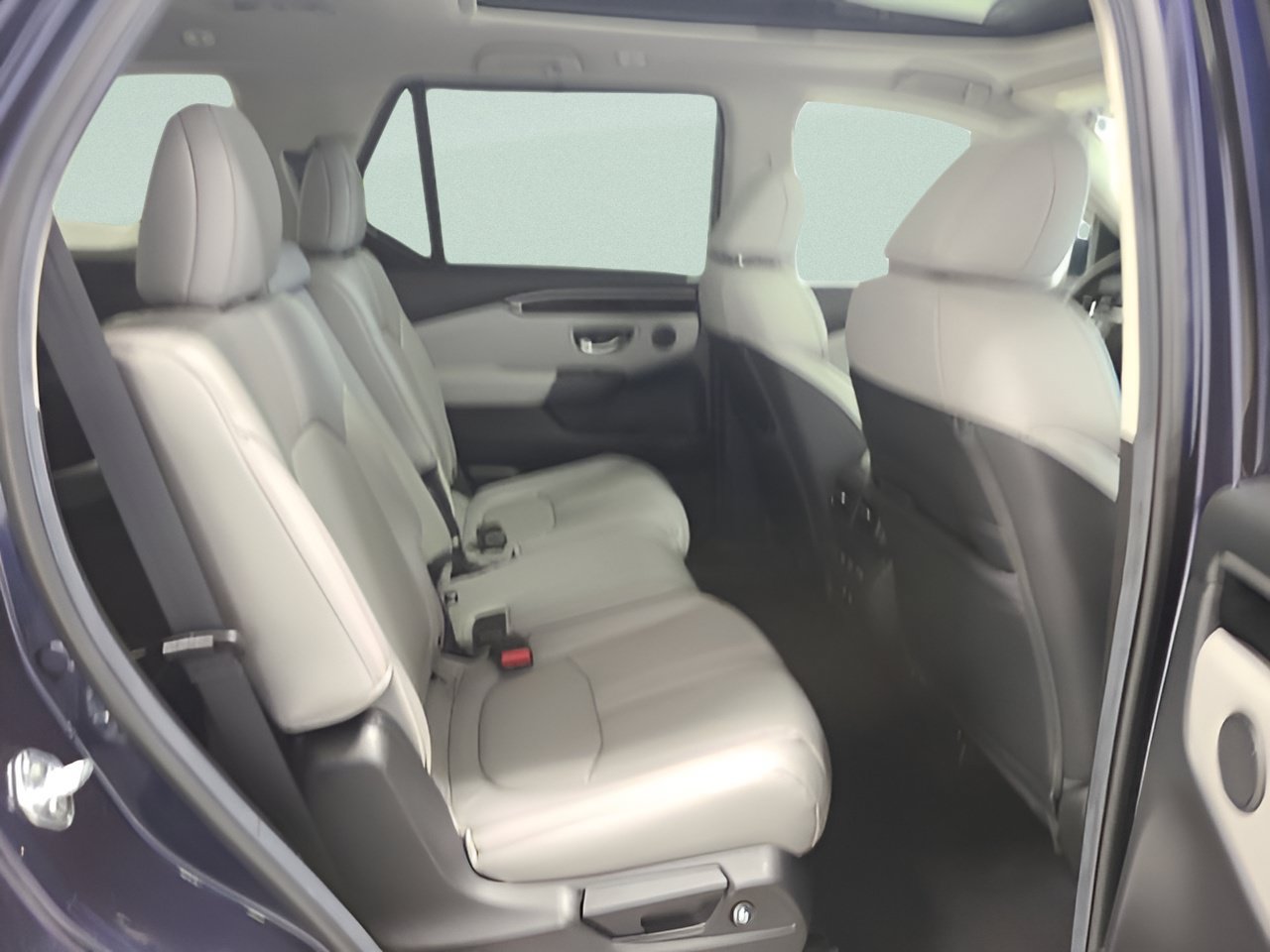 Used 2024 Honda Pilot Touring image 16