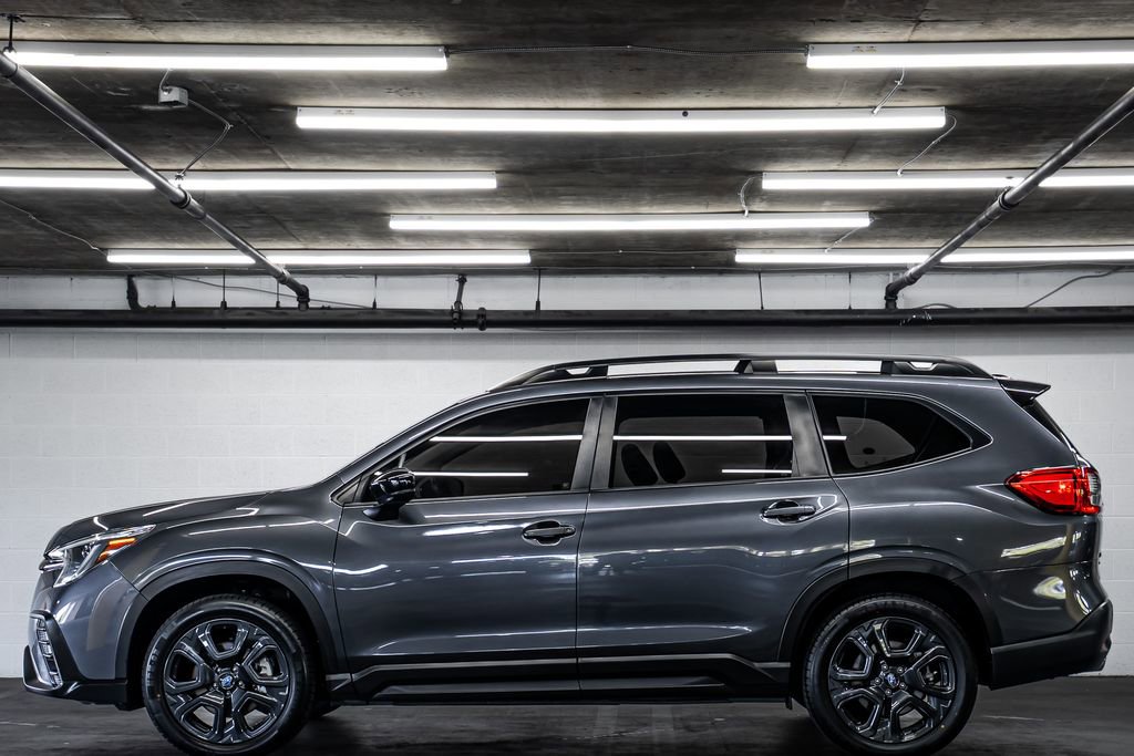 Used 2024 Subaru Ascent Onyx Edition AWD/4WD image 2