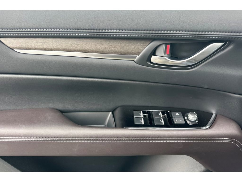 New 2025 MAZDA CX-5 Signature image 10