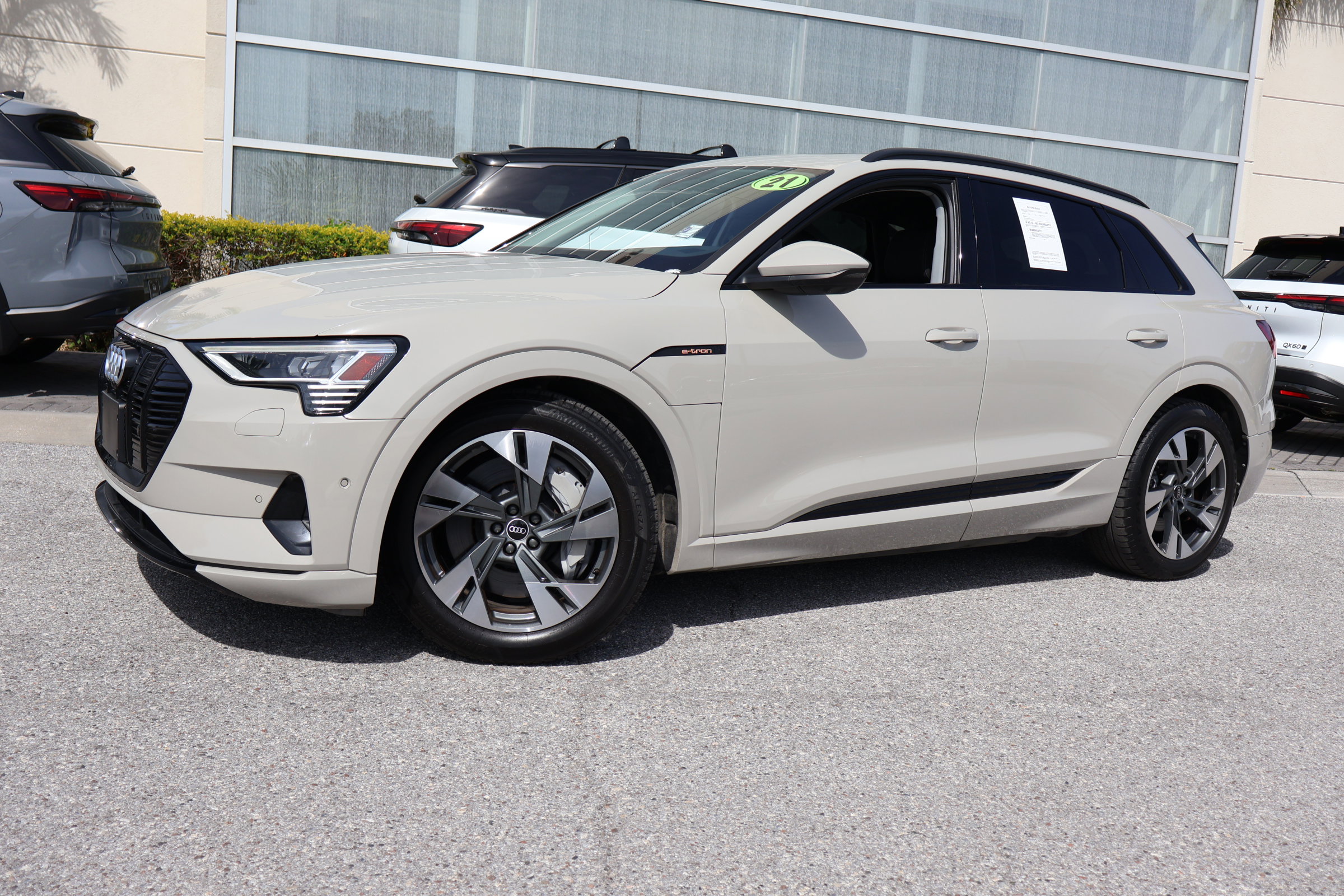 Used 2021 Audi e-tron Premium w/ Convenience Plus Package image 1