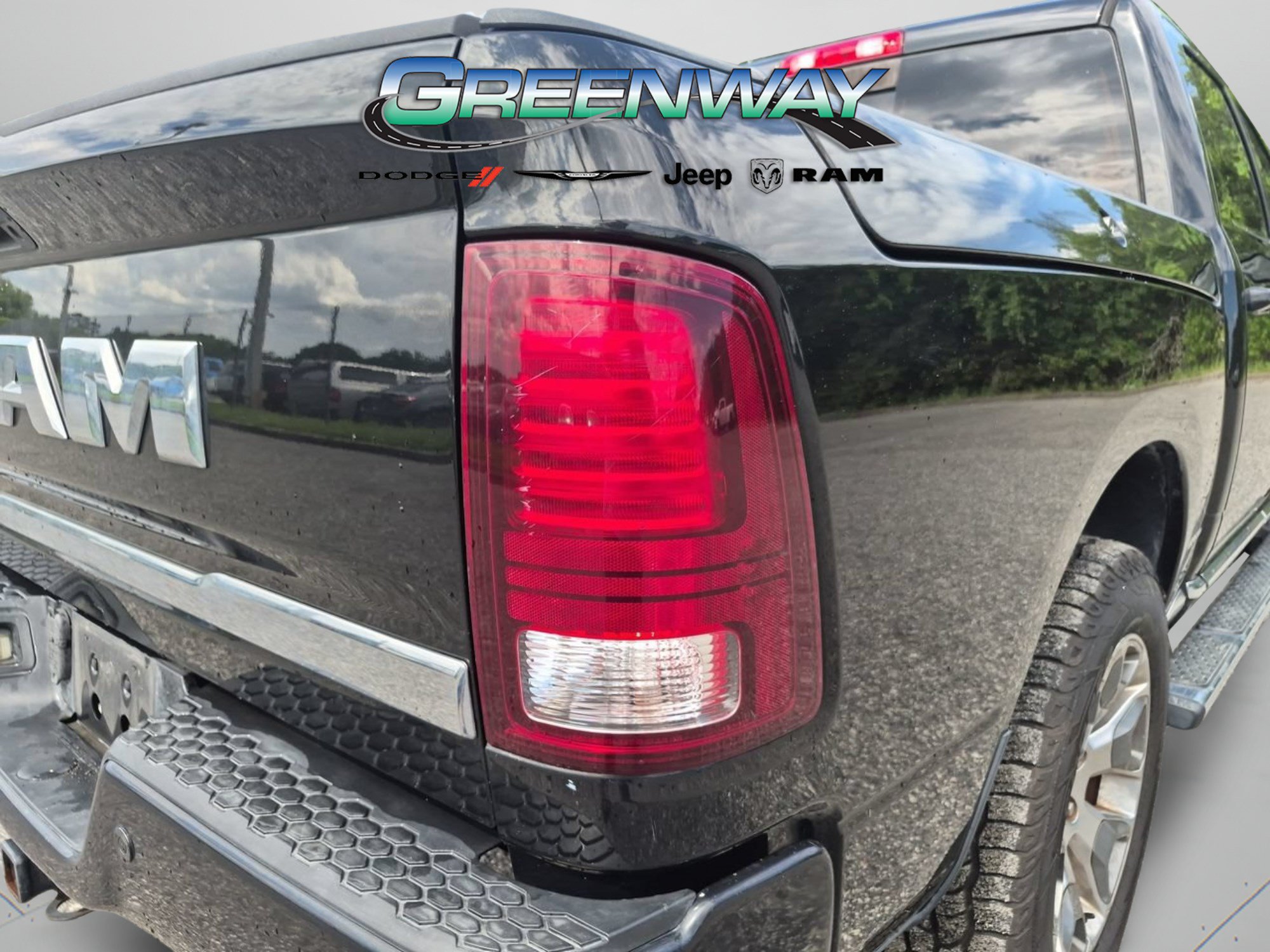 Used 2017 RAM 1500 Limited RWD image 27