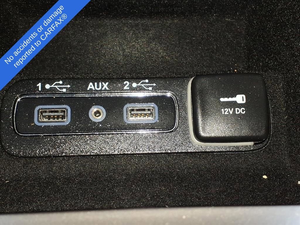 Used 2018 Jeep Grand Cherokee Laredo image 28