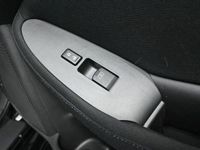 Used 2016 Nissan 370Z Coupe image 34