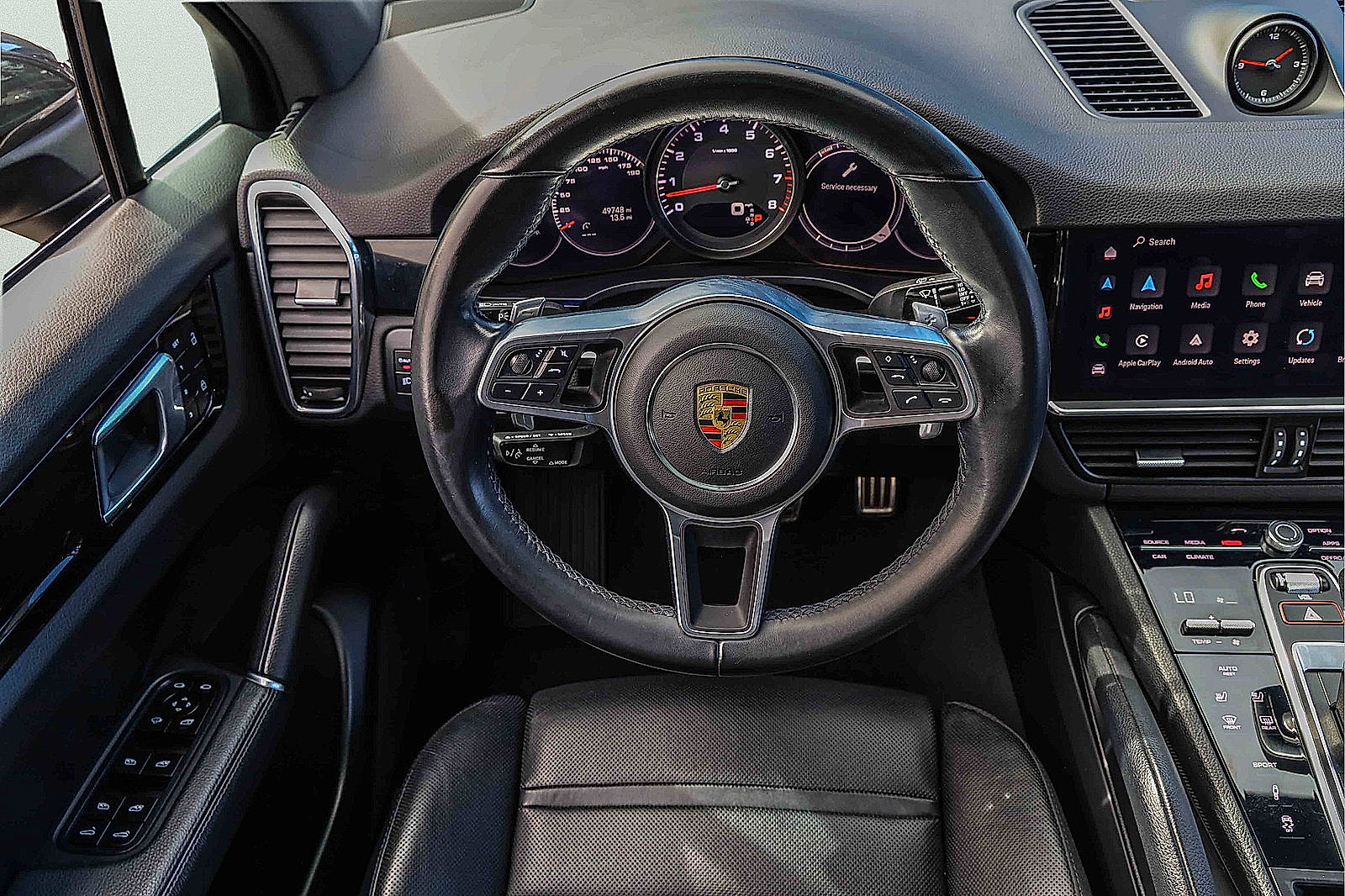 Used 2022 Porsche Cayenne S AWD/4WD image 16