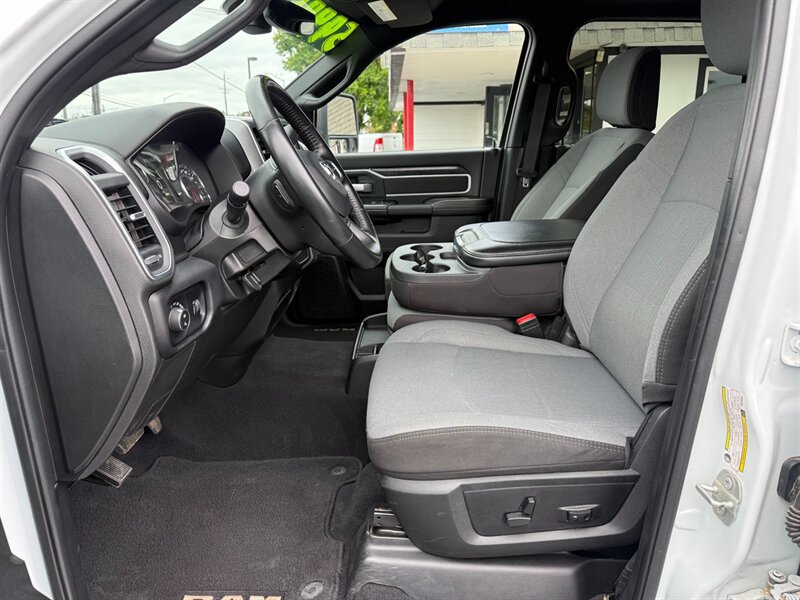 Used 2024 RAM 3500 Big Horn AWD/4WD image 12