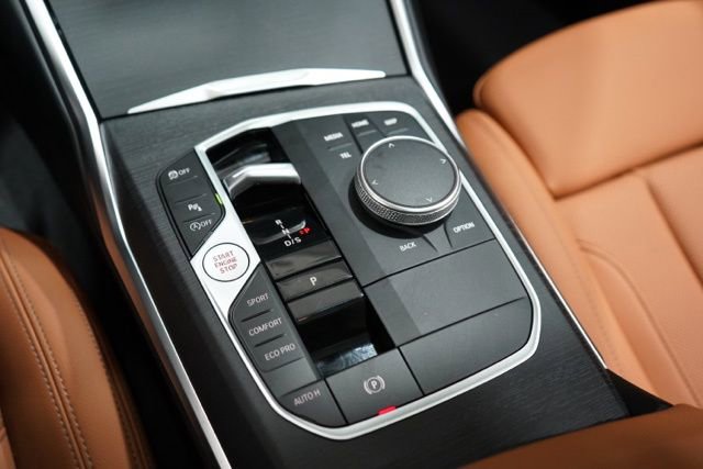 Used 2025 BMW 330i xDrive Sedan w/ M Sport Package image 30