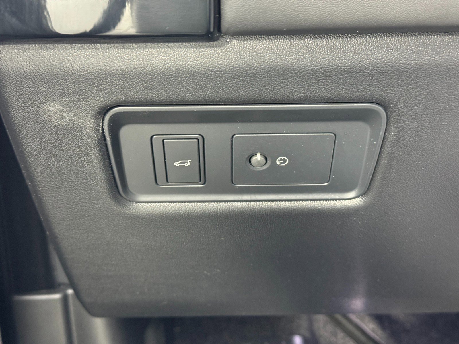 Used 2021 Land Rover Range Rover P525 Westminster Edition image 19