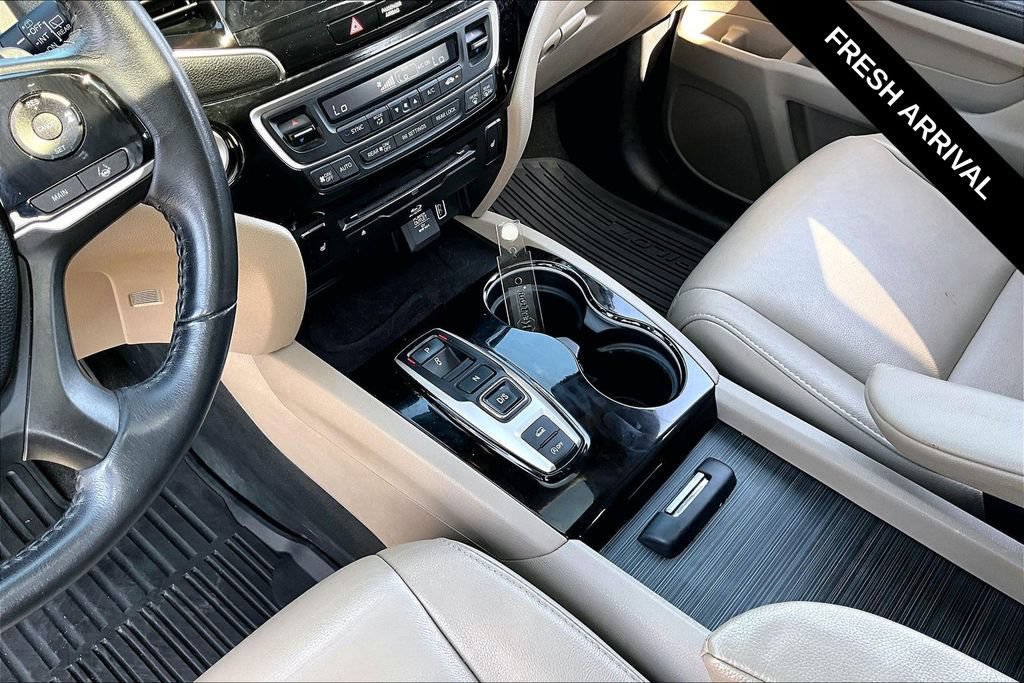 Used 2021 Honda Pilot Touring image 8
