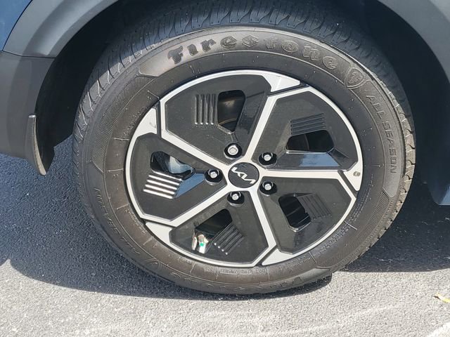 Used 2023 Kia Niro EX FWD image 5