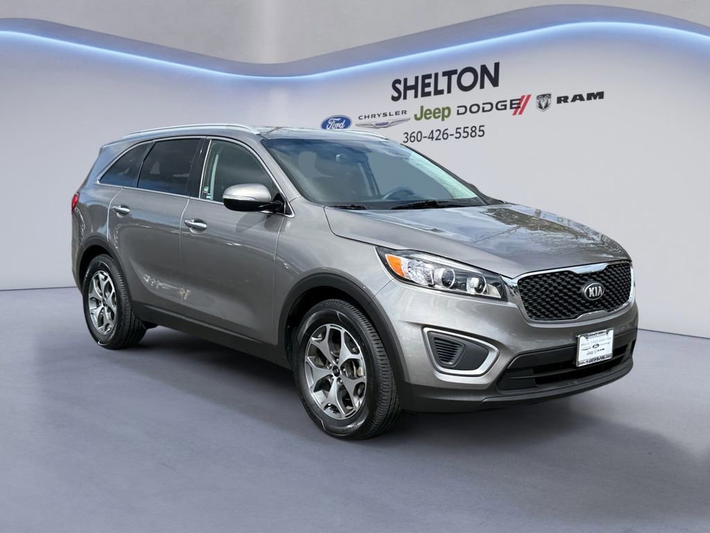 Used 2017 Kia Sorento FWD image 8