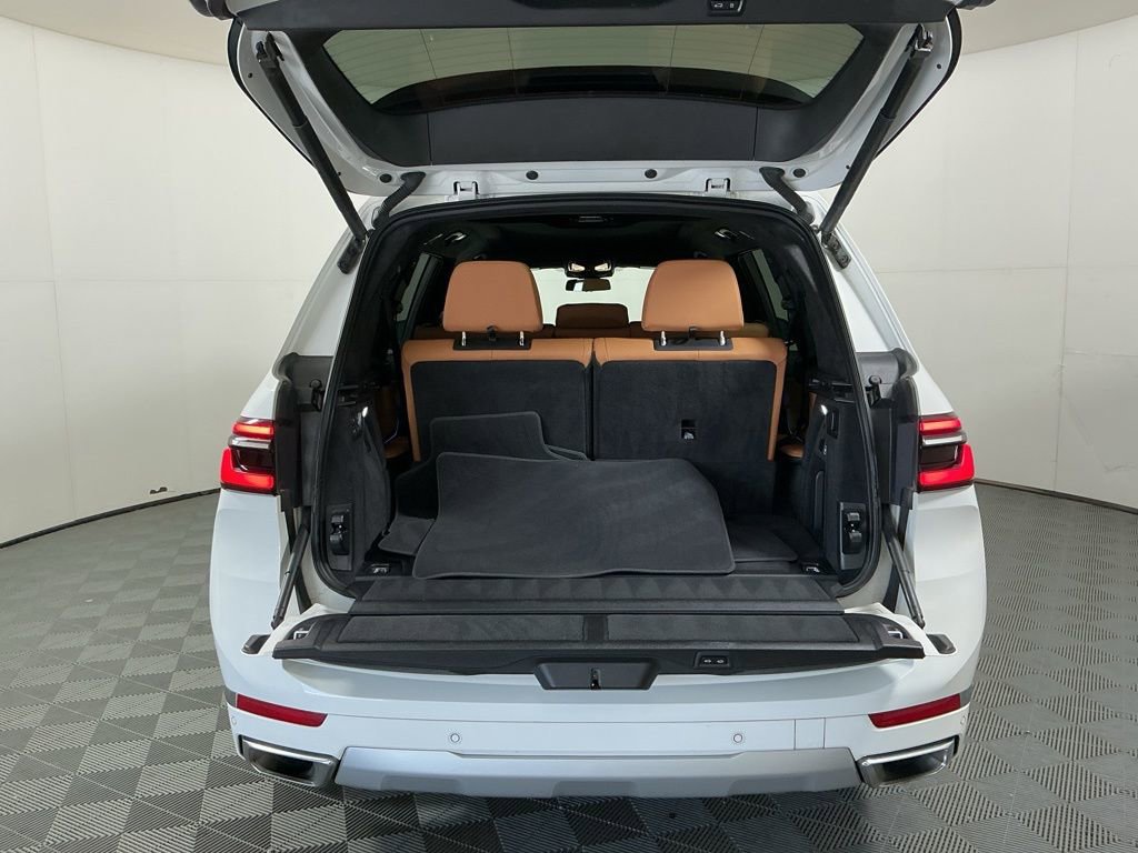 Certified 2024 BMW X7 xDrive40i AWD/4WD image 30