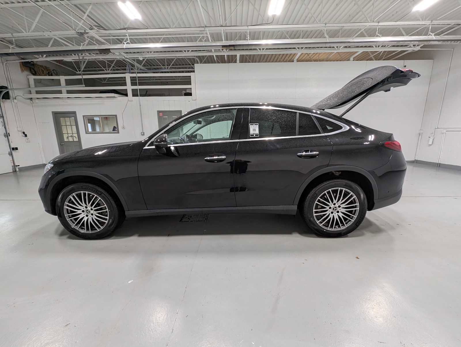 Certified 2025 Mercedes-Benz GLC 300 GLC 300 image 12