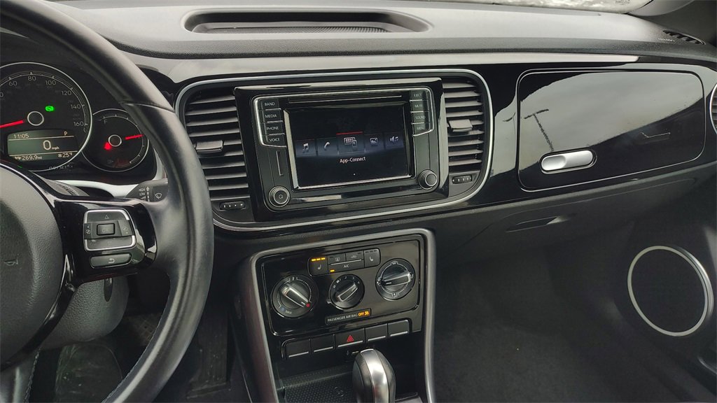 Used 2017 Volkswagen Beetle 1.8T SE image 14