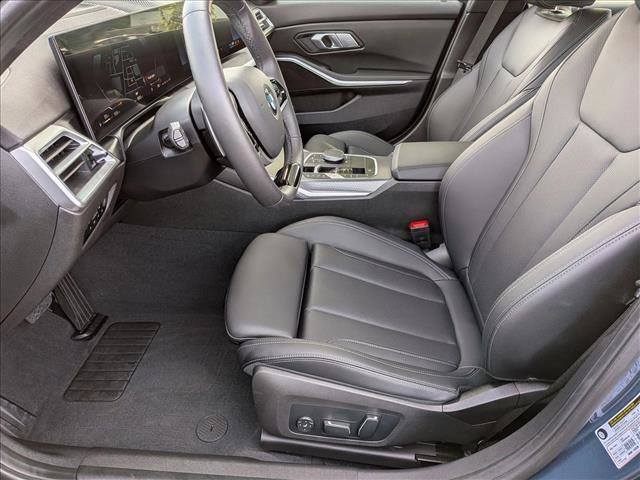 Used 2025 BMW 330i Sedan w/ Premium Package image 17