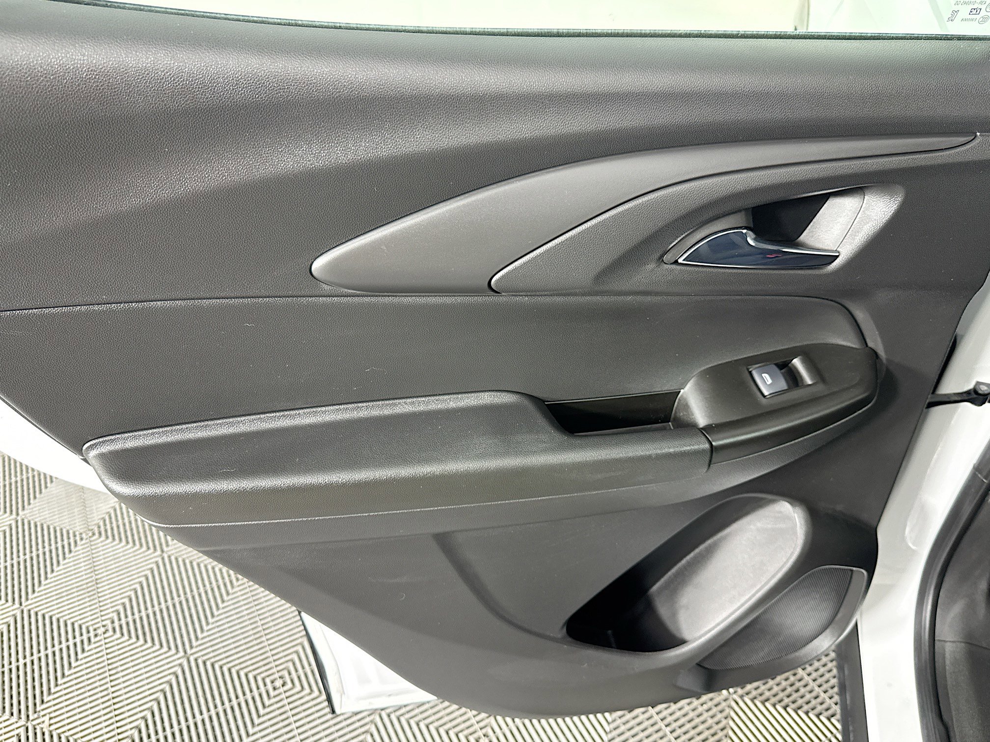 Used 2023 Chevrolet TrailBlazer LS FWD image 38